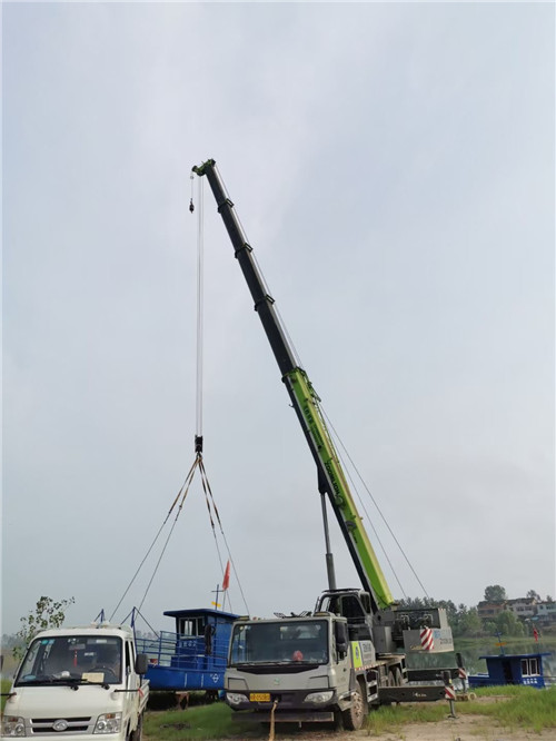 华容区桥梁建设吊装案例